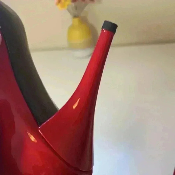 Stuart Weitzman, candy apple red heels with peep toe, 7 1/2 narrow - Picture 6 of 13